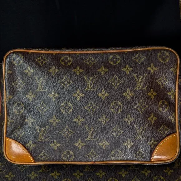 LOUIS VUITTON Trocadero 30 Monogram Canvas - Large Crossbody - Picture 5 of 16